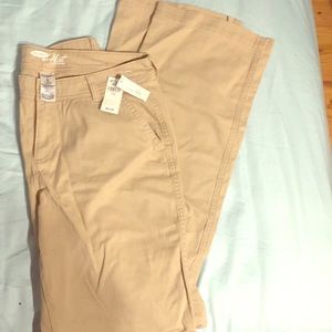 Khaki pants in perfect never been worn condition!